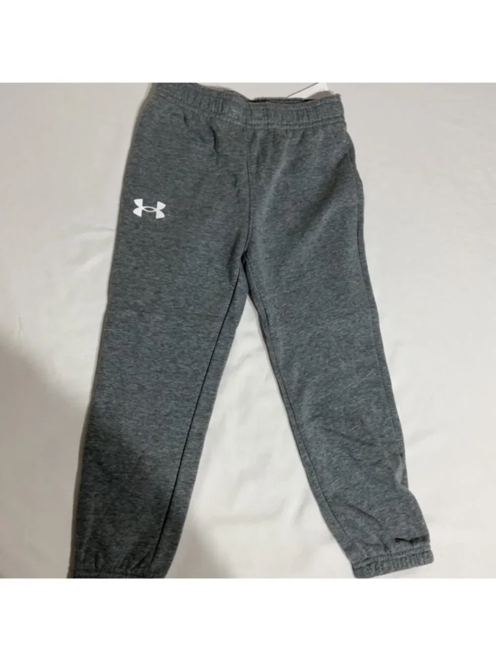 Under Armour Boys 2-Piece Set Long-Sleeve Black Shirt & Grey Joggers Size 4 Comf